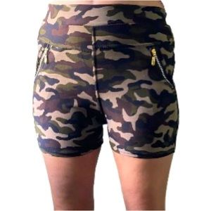 Camouflage High Waisted Shorts with Pocket Zips - Small Size